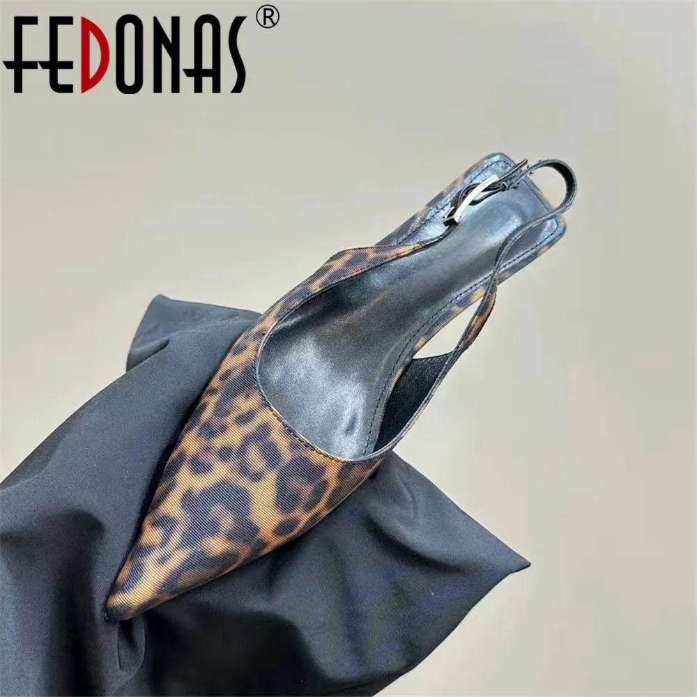 Women Kitten Heels